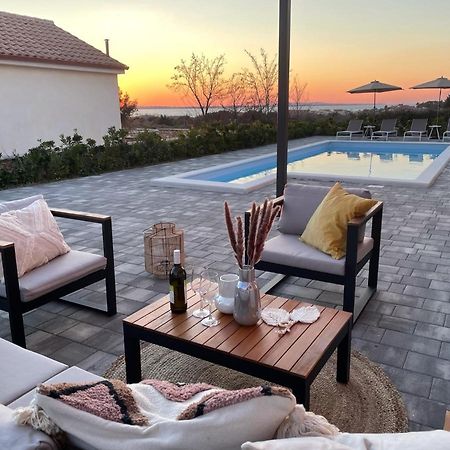Villa Katarina - Grosser Pool Beheizt - Meerblick Vrsi Dış mekan fotoğraf